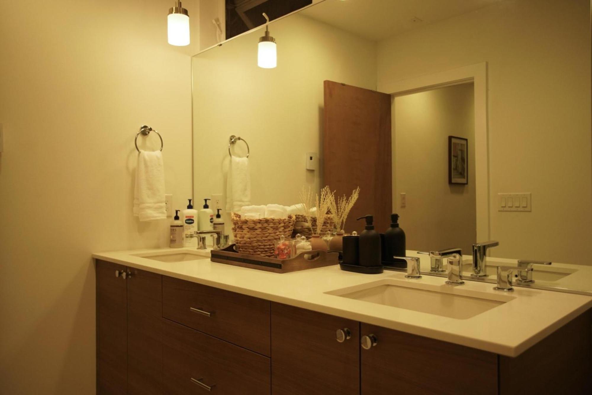 シアトル Urban Humble Abodeヴィラ エクステリア 写真
